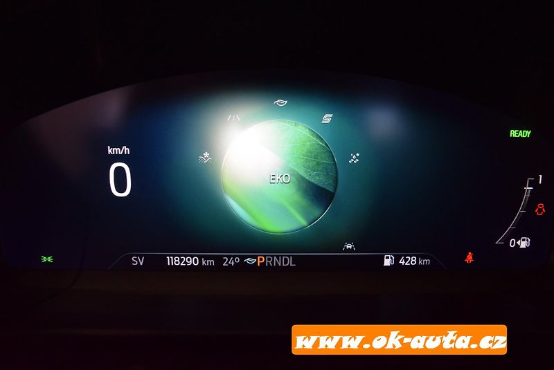 Ford Kuga 2.5 HYBRID TITANIUM 2023  - fotka 54 z 60