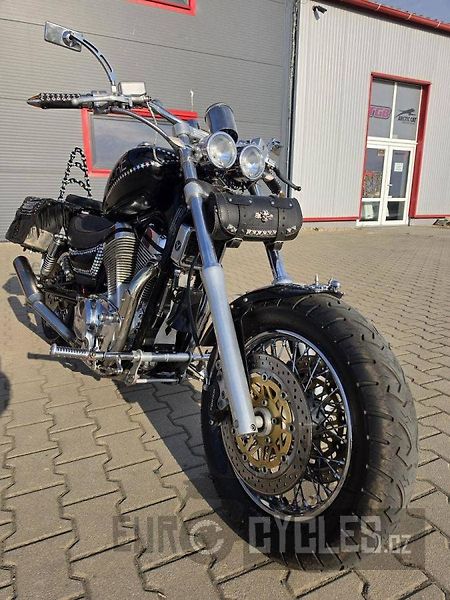 Suzuki VS 1400 GLP Intruder (1991) - fotka 5 z 15