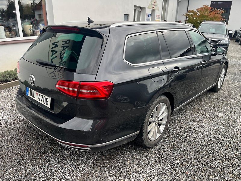 Volkswagen Passat (2017) 2.0 TDI R-Line LED , NAVI - fotka 2 z 14