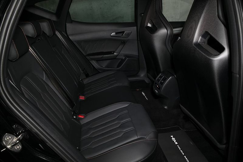 Cupra Formentor VZ5 2.5TSI 287kW Sabelt Beats - fotka 16 z 37