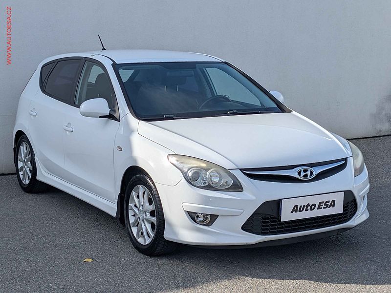 Hyundai i30 (2009) 1.6CRDi, ČR, Klima - fotografie inzerátu