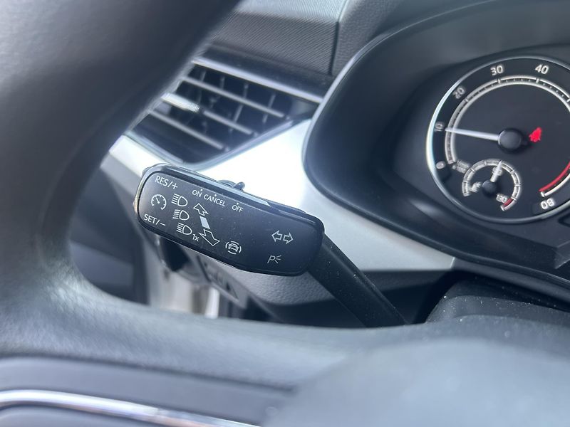 Škoda Scala 1.0TSI 85kW AMBITION - fotka 16 z 21