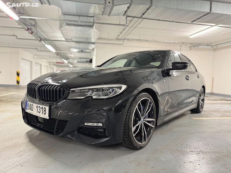 BMW Řada 3 330XD M-Sport 195kW - fotka 1 z 37