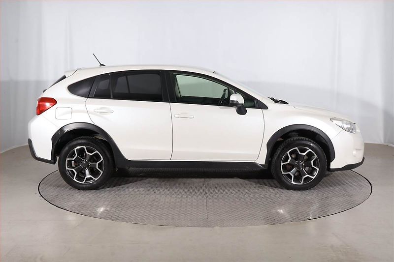 Subaru XV (2013) 2.0i, 4X4, Automat - fotka 6 z 20