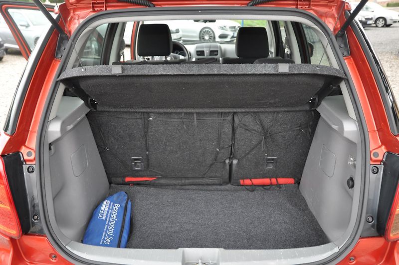 Suzuki SX4 1.6i 4WD - fotka 8 z 15