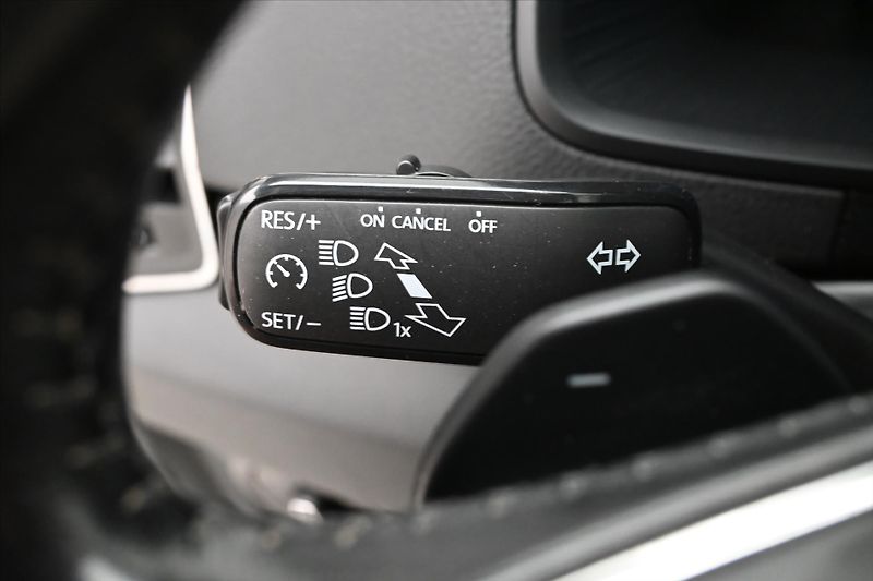 Škoda Karoq 2,0 TDI 110 kW 4x4 DSG Style Z - fotka 22 z 30