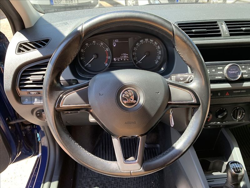 Škoda Fabia 1,0 MPI,1.MAJ,ČR - fotka 15 z 16