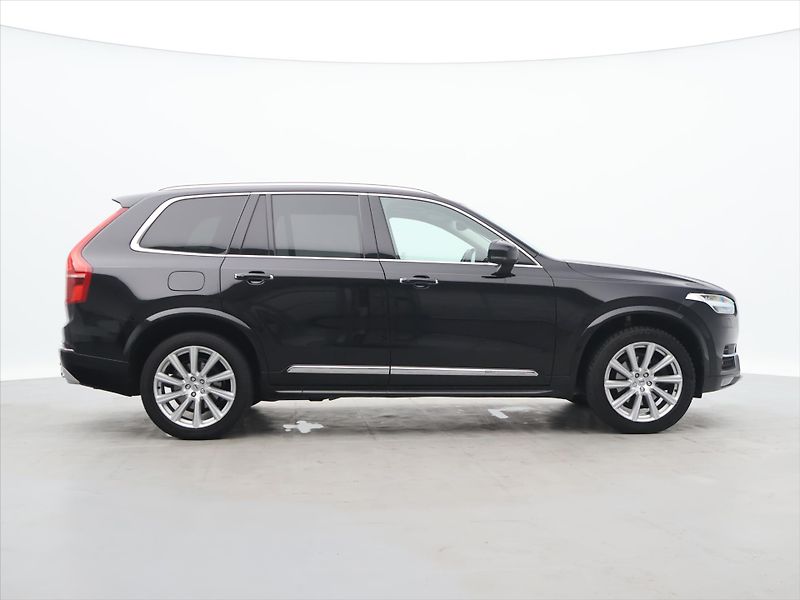 Volvo XC90 2,0 D5 173kW Inscription 4x4 D - fotka 8 z 43