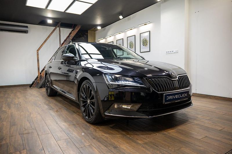 Škoda Superb 2.0 TSI 200 kW L&K - fotka 3 z 40