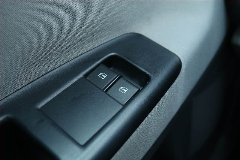 Volkswagen Polo (2008) 1.2 12V, rezervace - fotka 13 z 15
