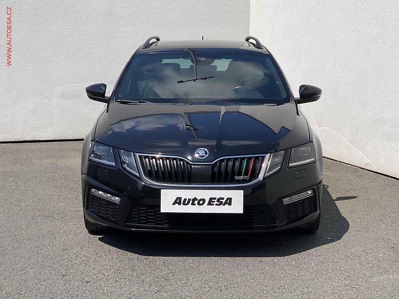Škoda Octavia (2018) 2.0 TDi, RS, DSG, LED - fotka 2 z 18