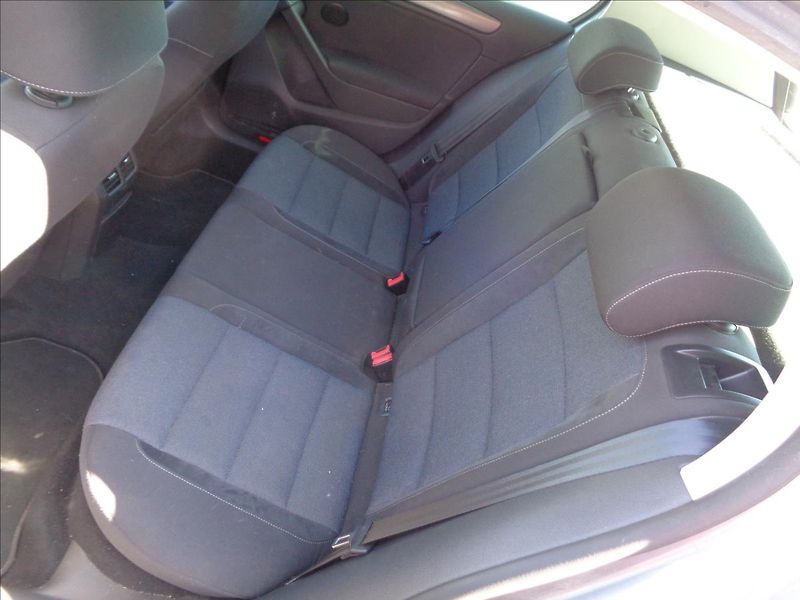 Volkswagen Golf 1,2 tsi - fotka 13 z 17