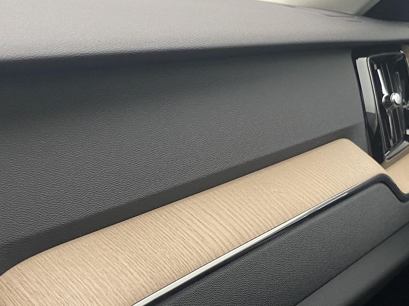 Volvo XC60 (2026) T6 AWD AUT BRIGHT PLUS - fotka 53 z 56