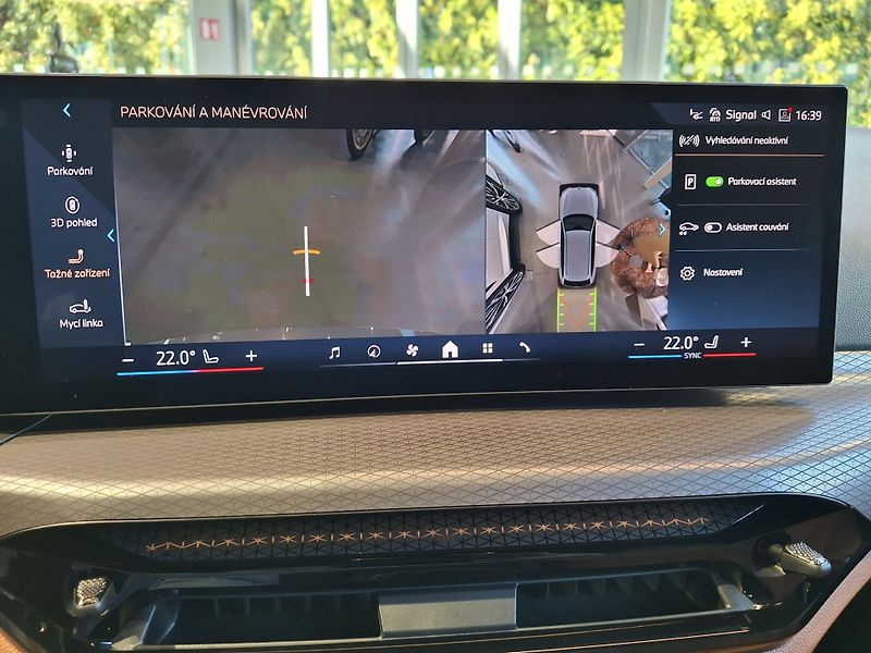 BMW Řada 3 320d xDrive Touring M-Sport - fotka 20 z 37