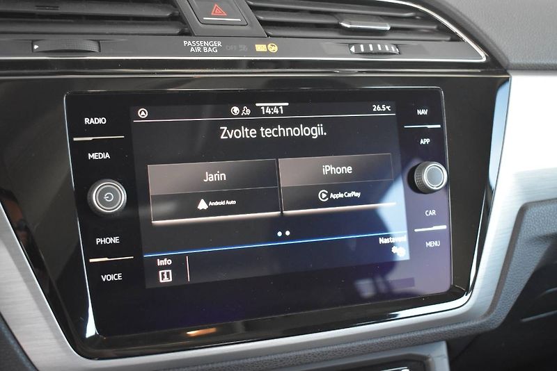 Volkswagen Touran (2021) 2.0TDI 110kW DSG, tažné - fotka 19 z 21