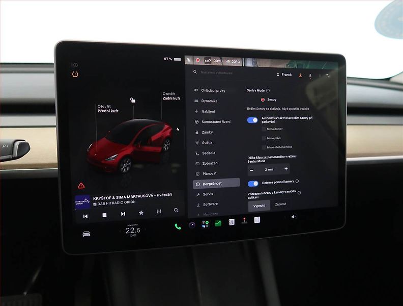 Tesla Model Y (2022) Long Range AWD 79kWh, SoH 89% - fotka 26 z 33