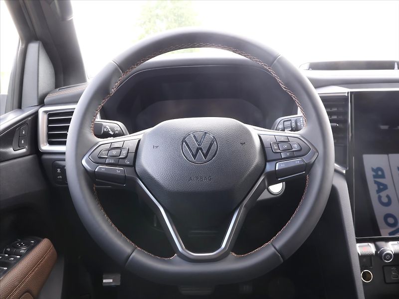 Volkswagen Amarok 3,0 TDi PanAmericana 10AUT 4x4 - fotka 18 z 40