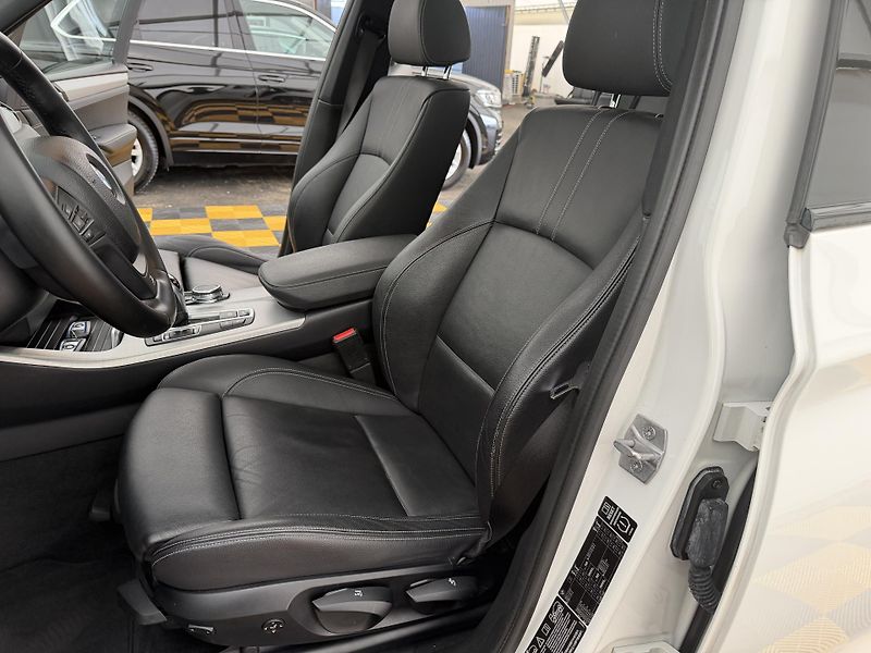 BMW X3 3.0d*190kw*4x4*M-Packet*Pano* - fotka 11 z 44