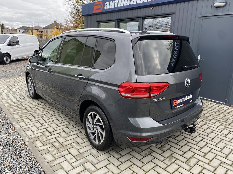 Volkswagen Touran 1.4 TSI 110kW - SOUND - NAVI - fotka 3 z 45
