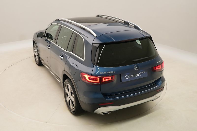 Mercedes-Benz GLB 200d 4MATIC AUT CZ 7míst - fotka 17 z 60
