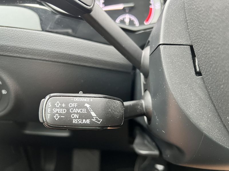 Škoda Superb L&K 2.0TDi 110kw KOUPENO V ČR - fotka 16 z 48