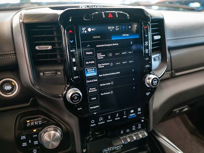 Dodge RAM (2024) 5.7 HEMI V8 Sport Lift edition - fotka 25 z 31