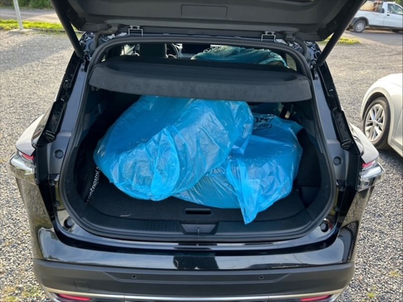 Nissan Qashqai 1,3 MHEV X-T Tekna 4WD - fotka 6 z 11