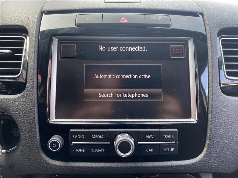 Volkswagen Touareg 3,0 TDI V6 4motion / záruka - fotka 32 z 47