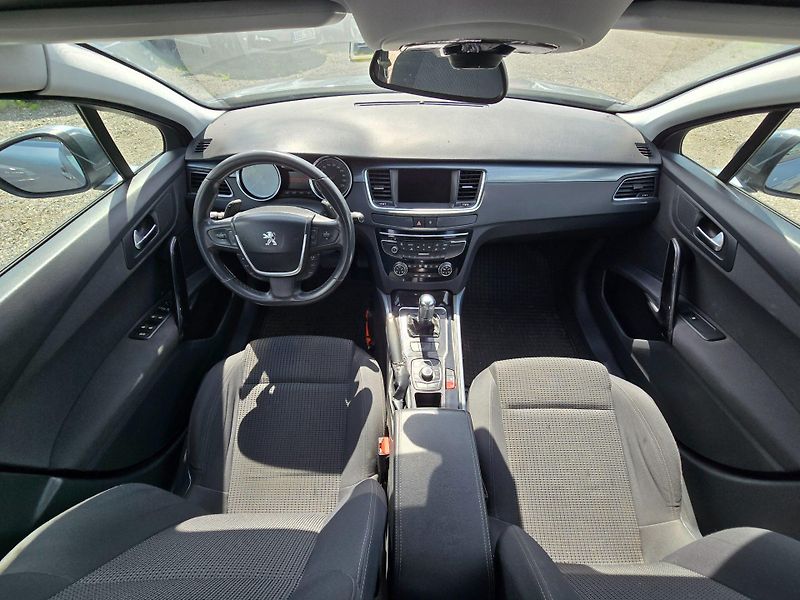 Peugeot 508 (2012) SW 1.6 HDi automat - fotka 13 z 22