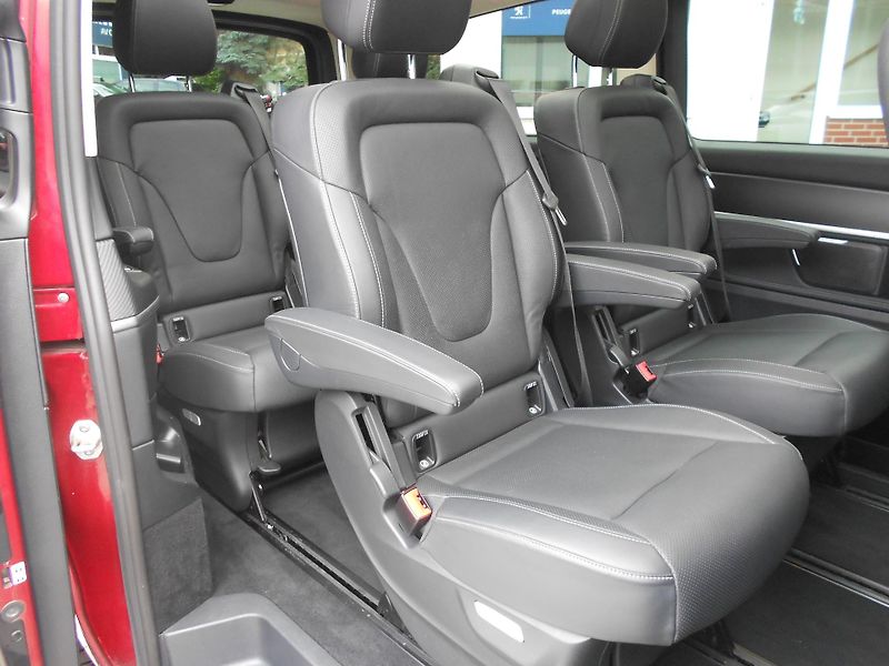 Mercedes-Benz Třídy V 300d 6míst 4Matic ČR 1.m DPH - fotka 8 z 24