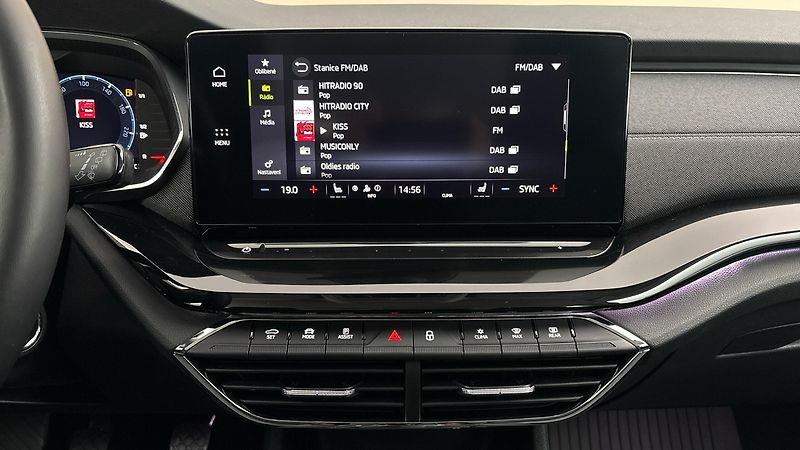 Škoda Octavia 2.0 TDI Style Combi - fotka 11 z 24