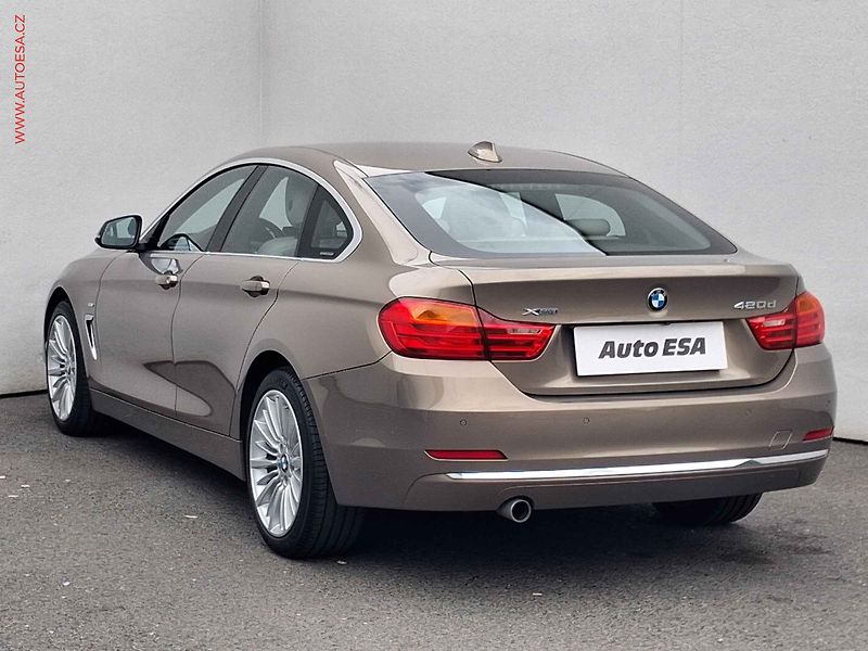 BMW Řada 4 (2014) 2.0D xD, ČR, AT, headUP - fotka 6 z 20