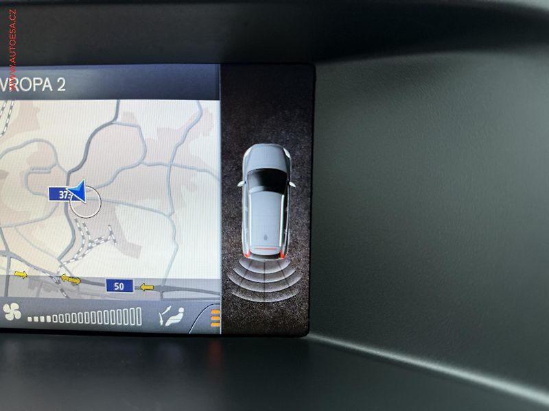 Volvo XC60 (2012) 2.4 D 4x4, xenon, kůže - fotka 15 z 19
