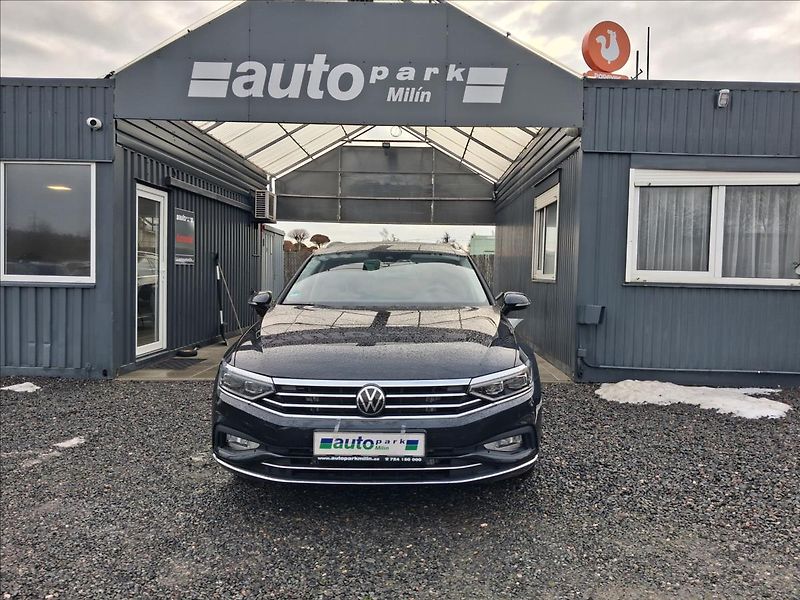 Volkswagen Passat 2,0 2.0TDi, metrix, DPH - fotka 2 z 19