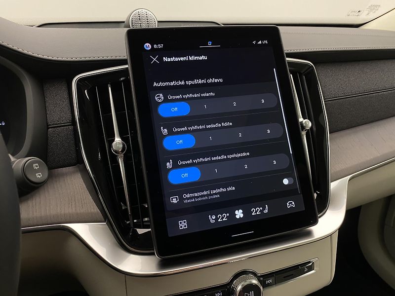 Volvo XC90 (2026) T8 AWD RECHARGE DARK ULTRA - fotka 50 z 74