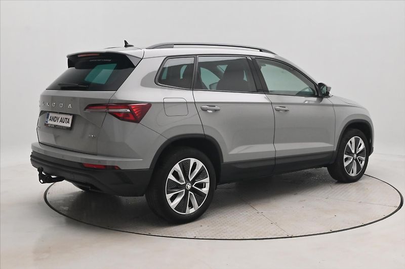 Škoda Karoq 2,0 TDI 110 kW 4x4 DSG Style Z - fotka 5 z 30