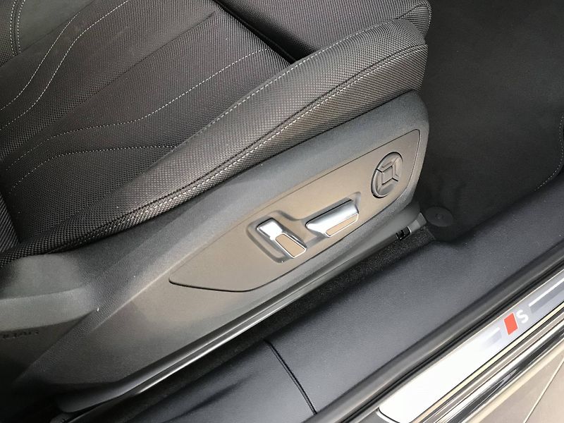Audi Q3 quattro ST7 2,0TFSI - fotka 13 z 21