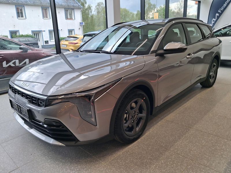 Kia K4 Sportswagon (2026) 1,6 T-GDi GPF 7DCT SPIN 110 KW - fotka 4 z 10