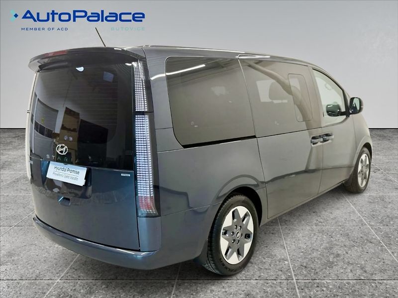 Hyundai Staria 2,2 CRDI PREMIUM LUXURY PANO - fotka 4 z 26