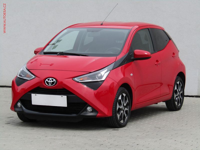 Toyota Aygo (2023) 1.0i - fotka 3 z 3