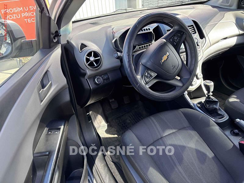 Chevrolet Aveo (2013) 1.3i, AC, temp - fotka 3 z 3