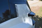 Zadní aerodynamické a designové díly.