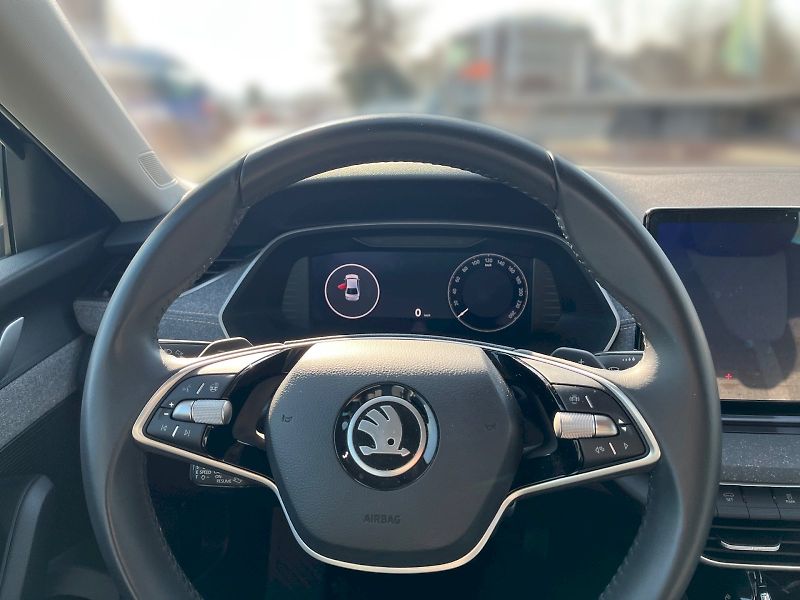 Škoda Octavia (2024) Top Selection 1.5 TSI 110 kW D - fotka 17 z 34