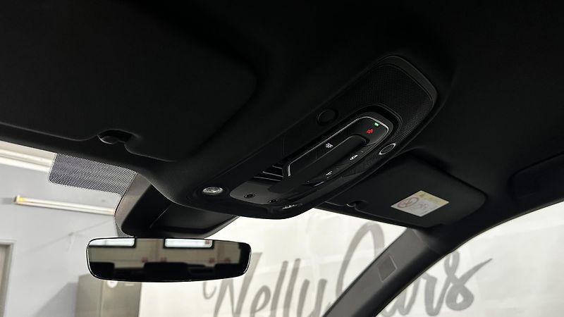 Audi RS Q8 TOP STAV / PLNÁ VÝBAVA  - fotka 48 z 54