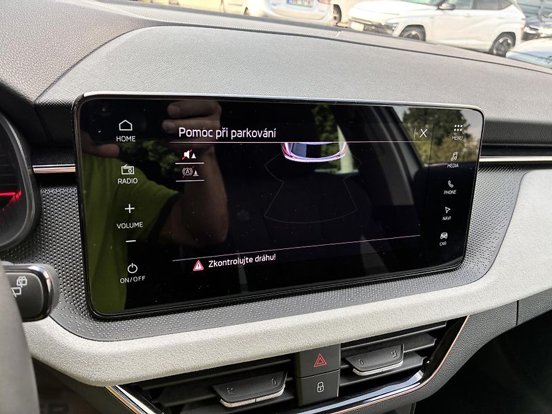 Škoda Kamiq 85kw, TOP SELECTION,1.MAJITEL. - fotka 22 z 31