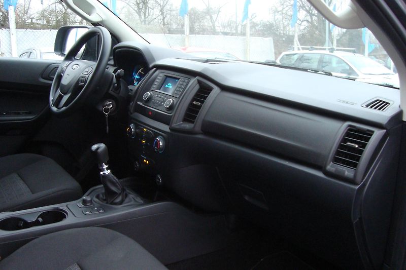 Ford Ranger (2023) 2.0TDCi, 4x4,ČR,Pouze 17 tis.! - fotka 47 z 78