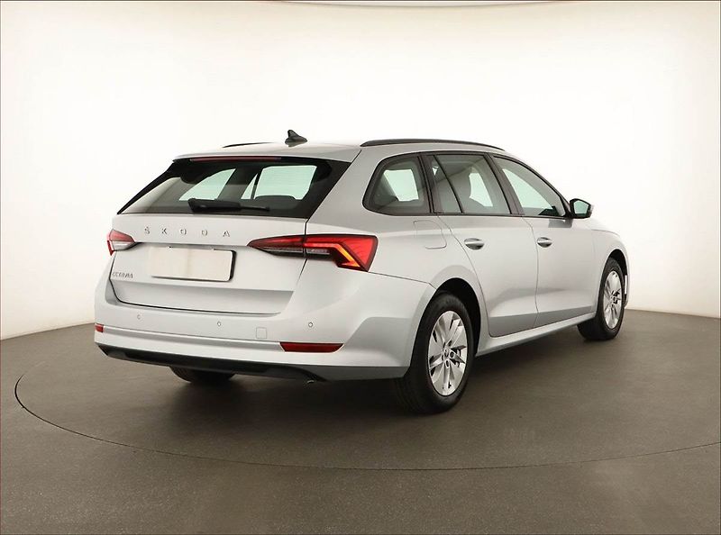 Škoda Octavia (2022) Ambition 2.0 TDI, ČR,1.maj - fotka 5 z 14