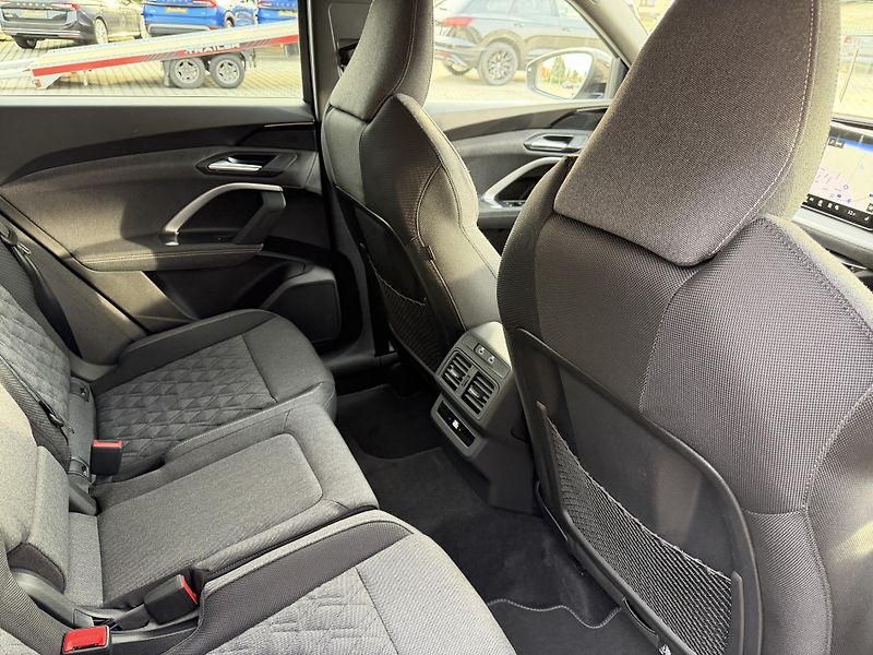 Audi Q5 (2026) TDI 150kW 4X4 S-LINE R20 3D!!! - fotka 29 z 51