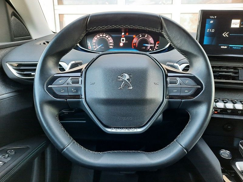 Peugeot 3008 ALLURE PACK 1.5 BHDi 130k EAT8 - fotka 19 z 28