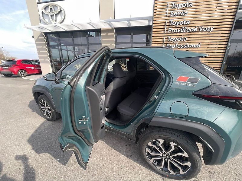 Toyota Yaris Cross 1.5 Hybrid 130k FWD Style - fotka 21 z 27